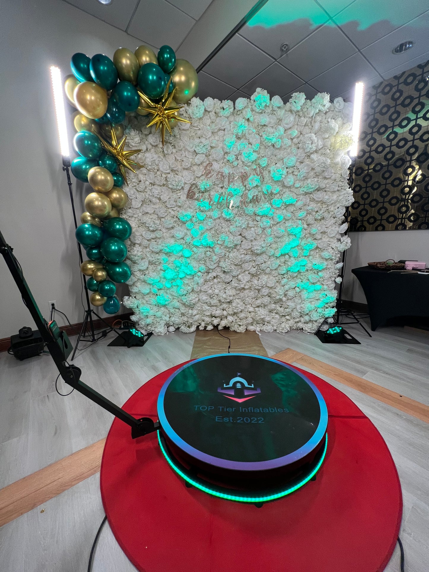 Deluxe 360° photo-booth rental package